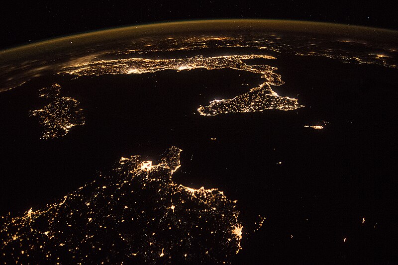 File:ISS057-E-76623 - View of Earth.jpg